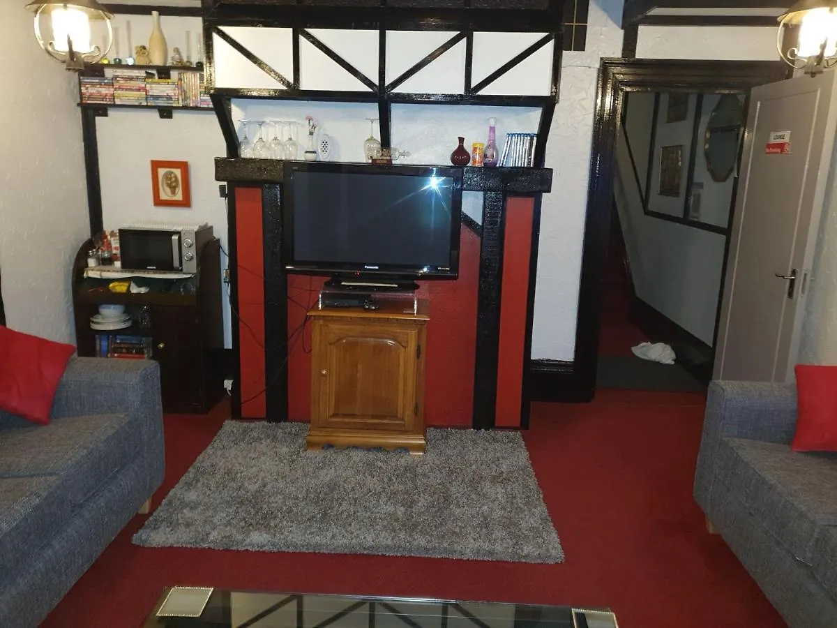 Happy Days Guesthouse بريدلينغتون