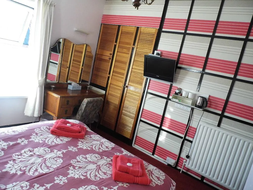Happy Days Guesthouse بريدلينغتون 3*,